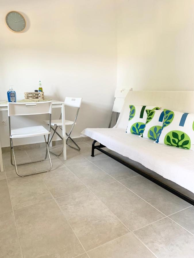 Lovely Apartment By The Sea 2 ….. Epanomi Exterior foto