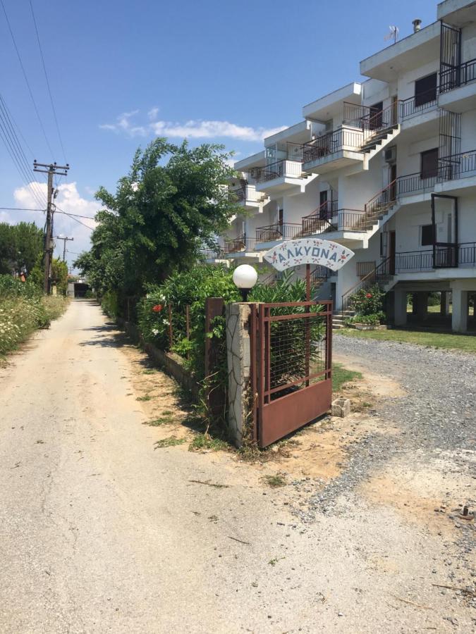 Lovely Apartment By The Sea 2 ….. Epanomi Exterior foto