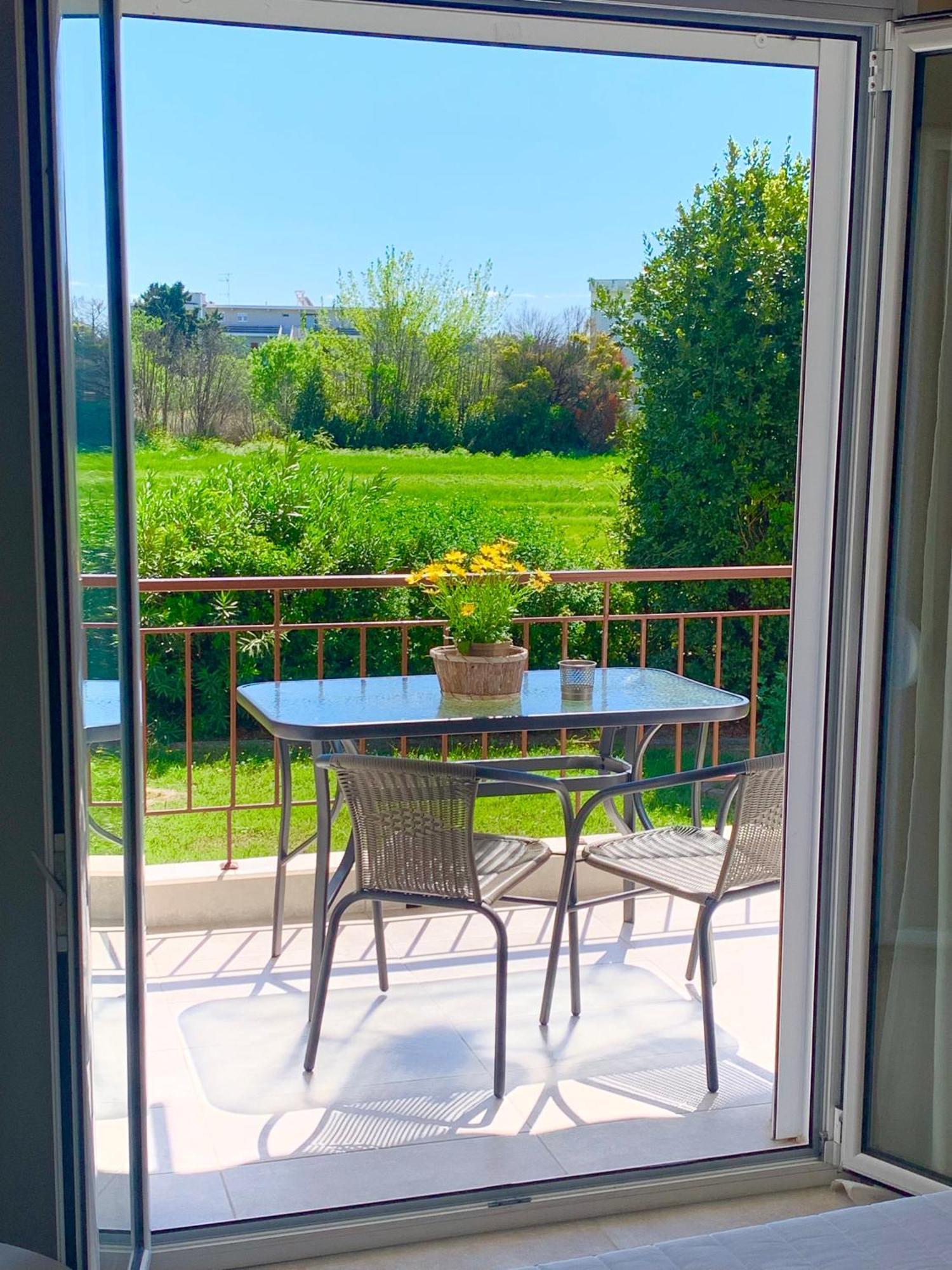 Lovely Apartment By The Sea 2 ….. Epanomi Exterior foto